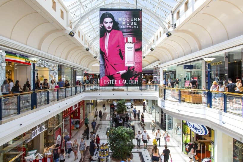 Retail & Malls OOH example